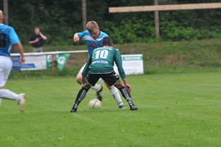 AYX SPORTS-中超球队定位球战术对比研究，中超潜力中场